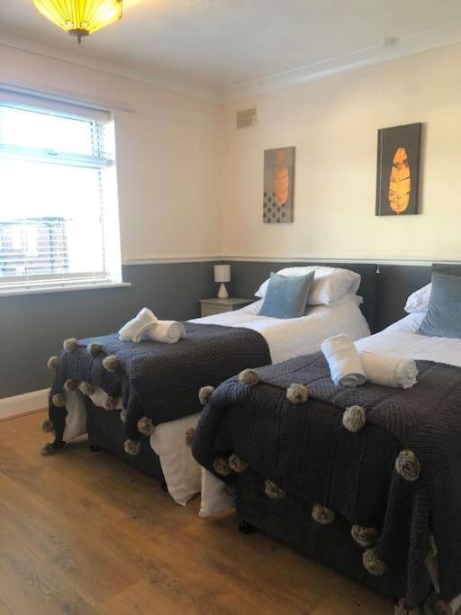 29 Comfort House 2 Bedroom Townhouse With Parking スカンソープ エクステリア 写真